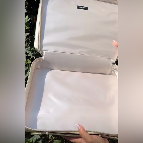 💄 New! Lancôme Limited Edition Large Cosmetic Train Case - Picture 4 of 6